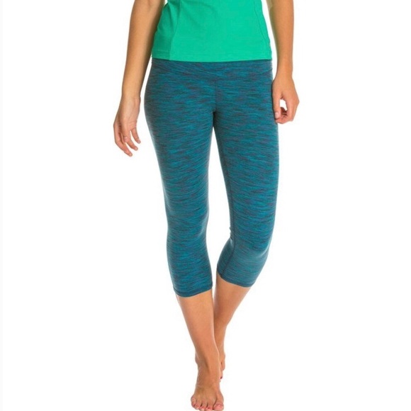 Alo Yoga Airbrushed Capris Cropped Leggings Size L